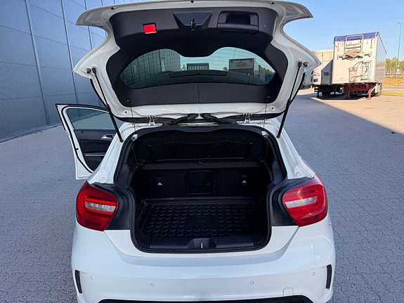 Mercedes-Benz A180 19 of 30