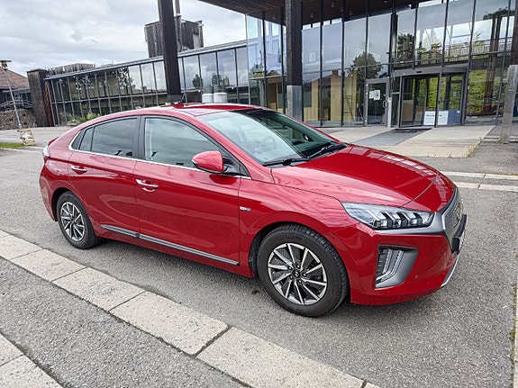Hyundai IONIQ 7 of 16