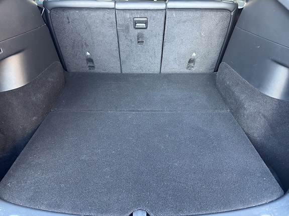 Tesla Model Y 13 of 13