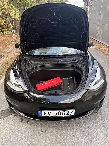 Tesla Model 3 14 of 20