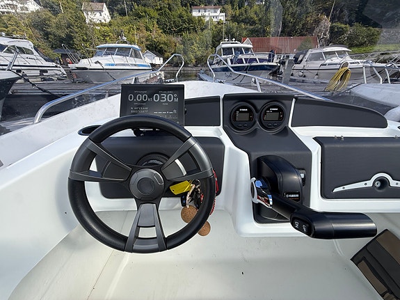 Yamarin 56SC YAMAHA 100HK / 7"GARMIN / KUN 70 TIMER! 13 of 22