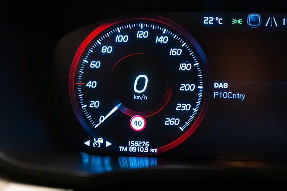 Volvo XC60 30 of 30