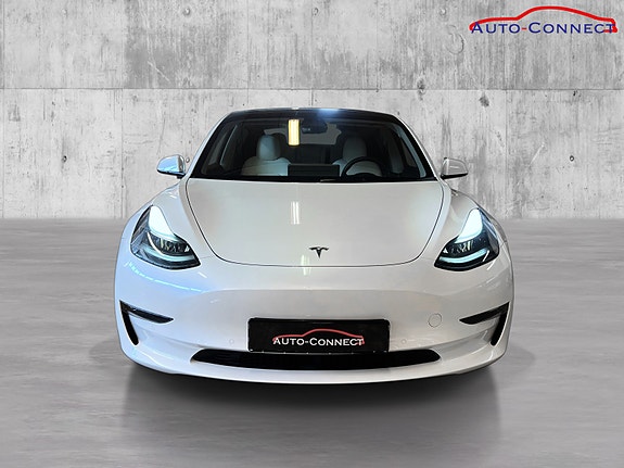 Tesla Model 3 2 of 30