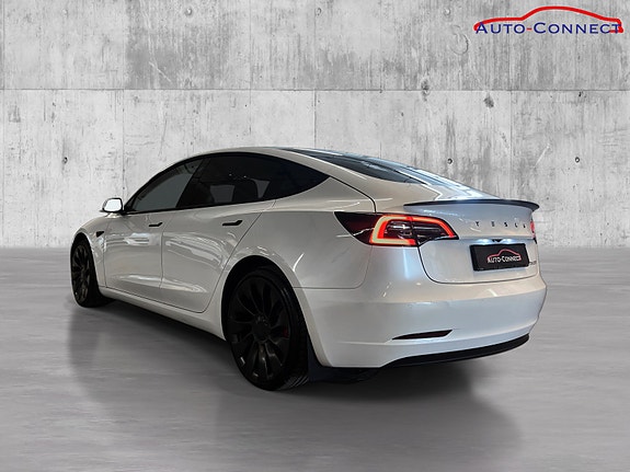 Tesla Model 3 8 of 30