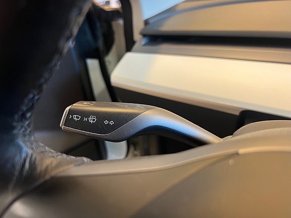 Tesla Model 3 17 of 30