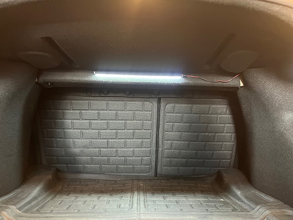 Tesla Model 3 26 of 30