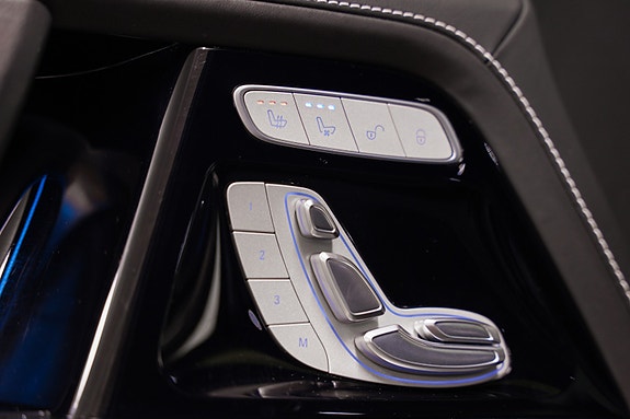 Mercedes-Benz G63 18 of 30