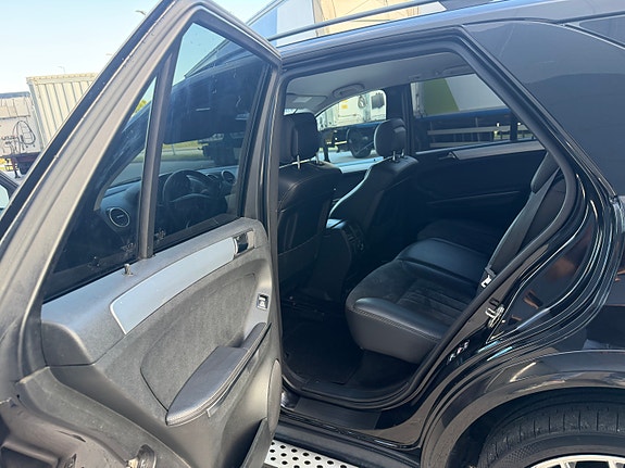 Mercedes-Benz ML280 16 of 30