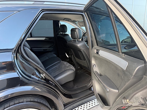 Mercedes-Benz ML280 19 of 30