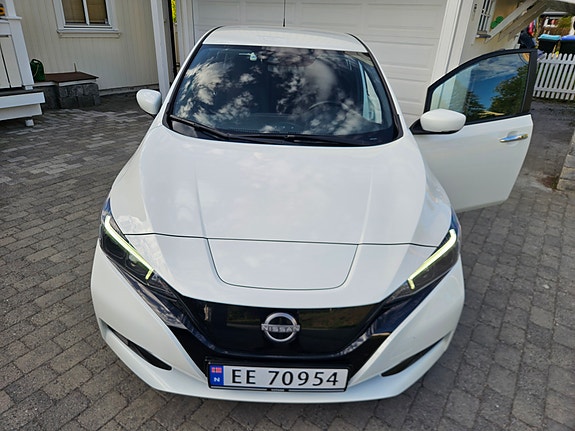 Nissan Leaf 8 of 17