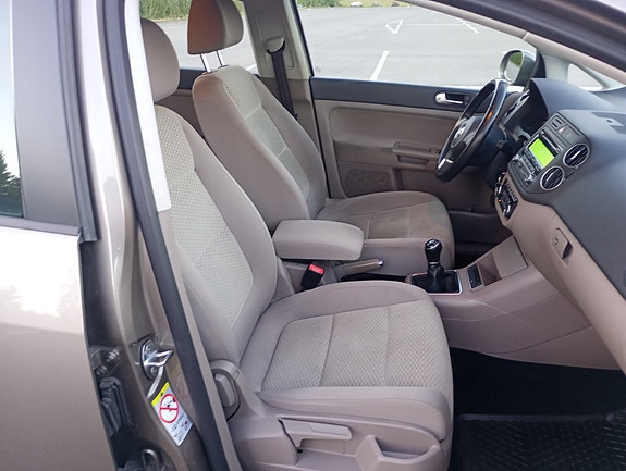 Volkswagen Golf Plus 24 of 24