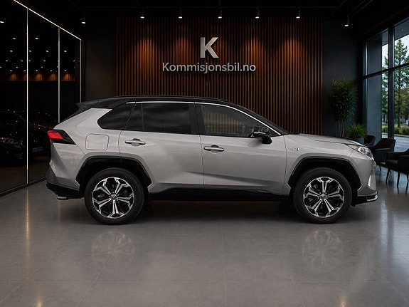 Toyota RAV4 Plug-in Hybrid 3 of 30