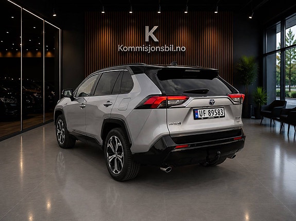 Toyota RAV4 Plug-in Hybrid 8 of 30