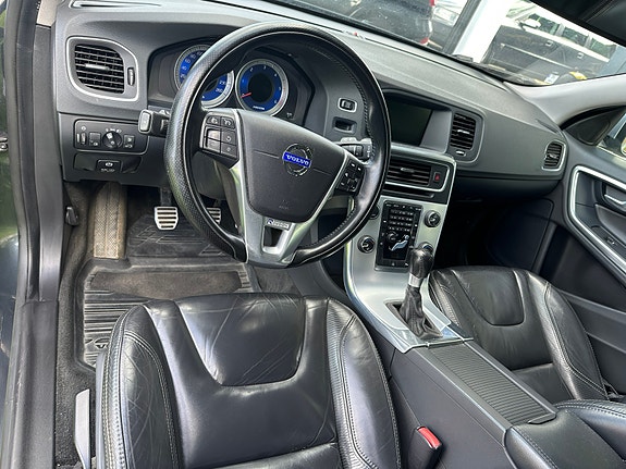 Volvo V60 5 of 21