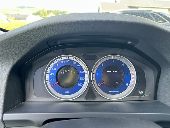 Volvo V60 17 of 21