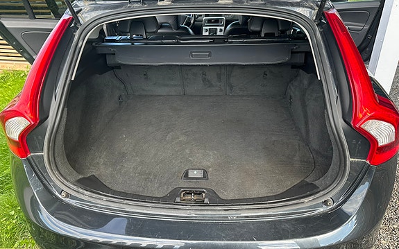 Volvo V60 10 of 21
