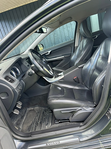 Volvo V60 4 of 21
