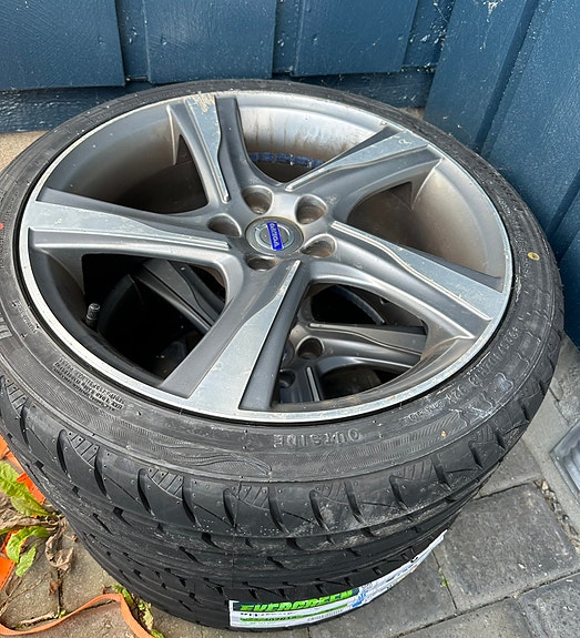 Volvo V60 15 of 21