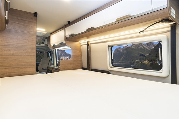 Knaus BOXLIFE 600 ME - 9-trinns aut., Truma Combi 6 Diesel/El, 2 dobbeltsenger i høyden, full Led kjørelys, Fiat sikkerhetspakke, el p-brems ++ 15 of 25