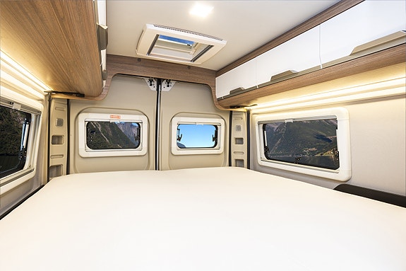 Knaus BOXLIFE 600 ME - 9-trinns aut., Truma Combi 6 Diesel/El, 2 dobbeltsenger i høyden, full Led kjørelys, Fiat sikkerhetspakke, el p-brems ++ 13 of 25