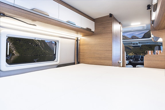 Knaus BOXLIFE 600 ME - 9-trinns aut., Truma Combi 6 Diesel/El, 2 dobbeltsenger i høyden, full Led kjørelys, Fiat sikkerhetspakke, el p-brems ++ 14 of 25