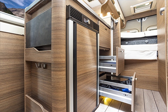 Knaus BOXLIFE 600 ME - 9-trinns aut., Truma Combi 6 Diesel/El, 2 dobbeltsenger i høyden, full Led kjørelys, Fiat sikkerhetspakke, el p-brems ++ 10 of 25