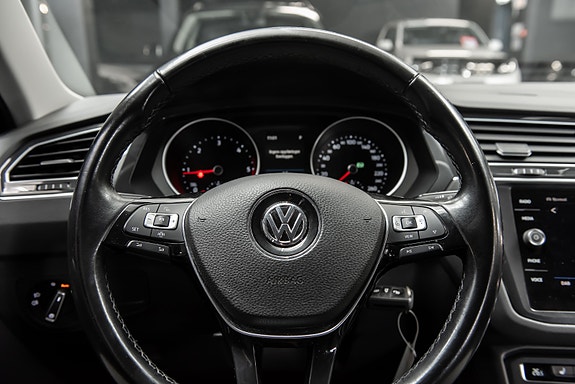 Volkswagen Tiguan 10 of 19
