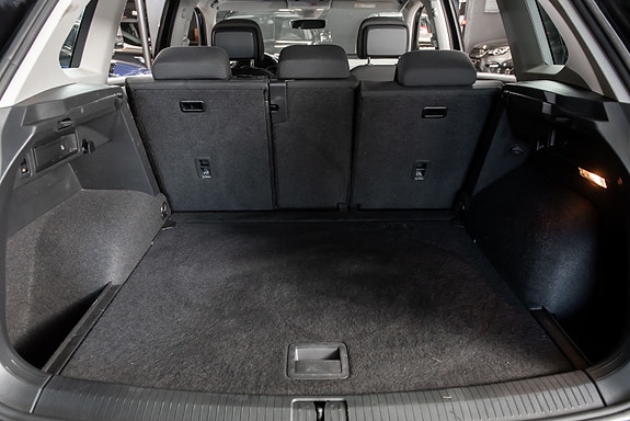 Volkswagen Tiguan 17 of 19