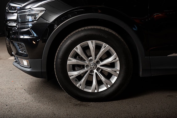 Volkswagen Tiguan 6 of 19