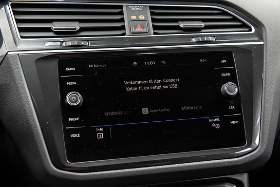 Volkswagen Tiguan 14 of 19