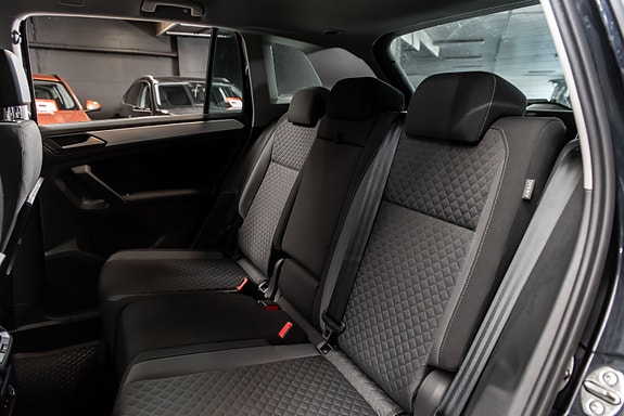 Volkswagen Tiguan 8 of 19