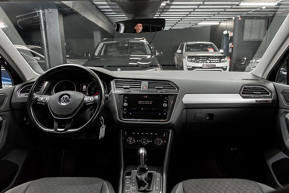 Volkswagen Tiguan 9 of 19