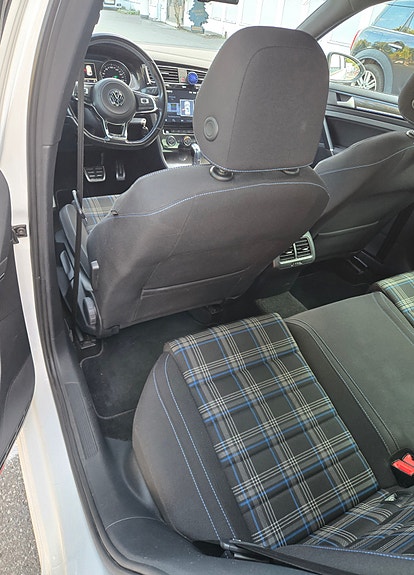 Volkswagen Golf VII 26 of 30