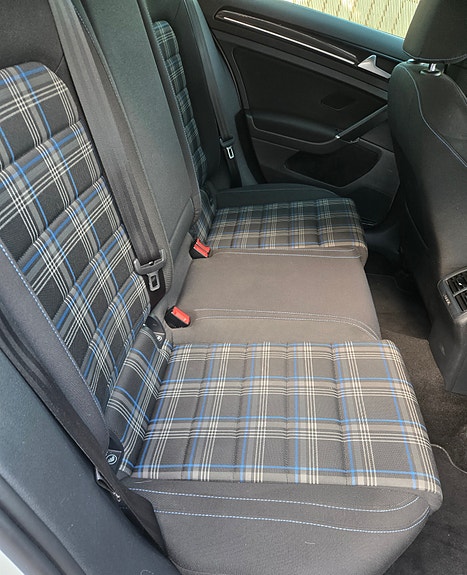 Volkswagen Golf VII 23 of 30