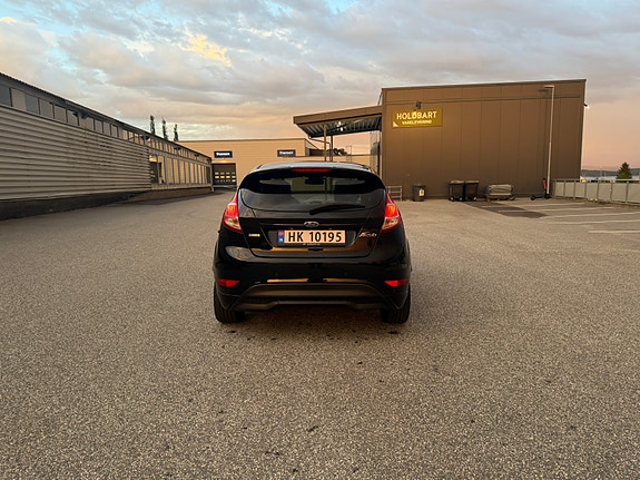 Ford Fiesta 8 of 24