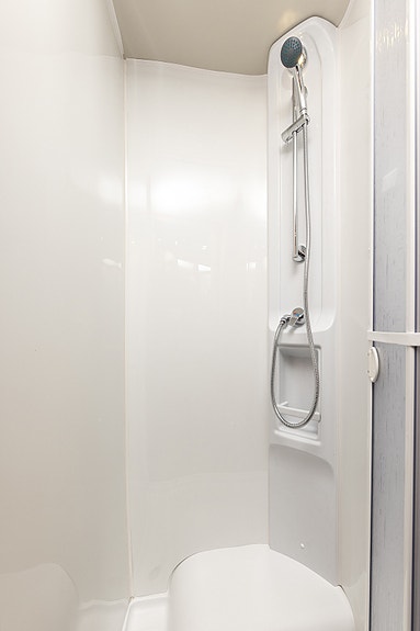Weinsberg CARASUITE 700 DX  med Queenbed, Face-to-face sittegruppe, ALDE sentralvarme, Full LED frontbelysning ++ 15 of 28