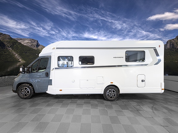 Weinsberg CARASUITE 700 DX  med Queenbed, Face-to-face sittegruppe, ALDE sentralvarme, Full LED frontbelysning ++ 3 of 28