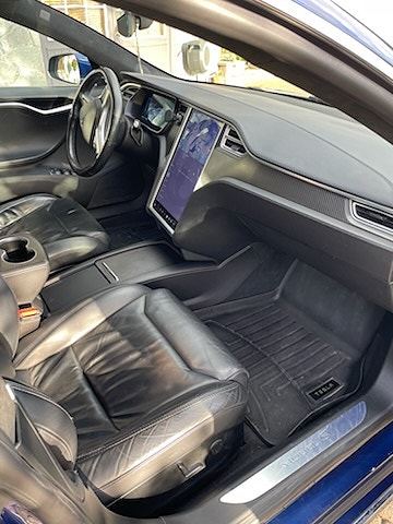 Tesla Model S 20 of 24