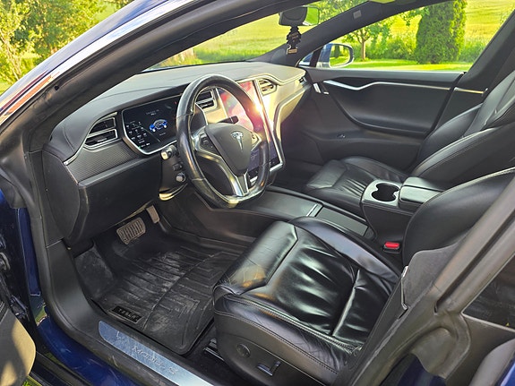 Tesla Model S 5 of 24