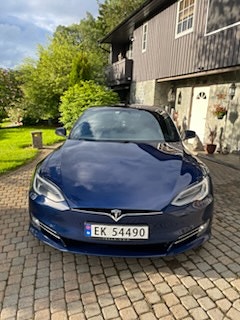 Tesla Model S 12 of 24