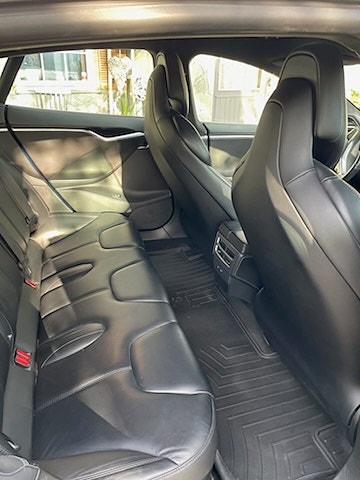 Tesla Model S 22 of 24