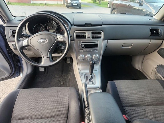 Subaru Forester 6 of 22