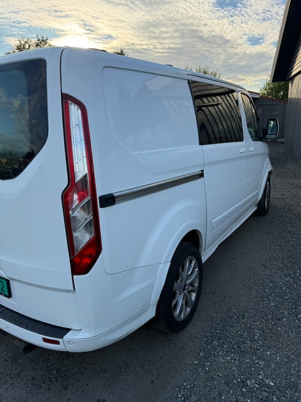 Ford Transit Custom 290L 4 of 8