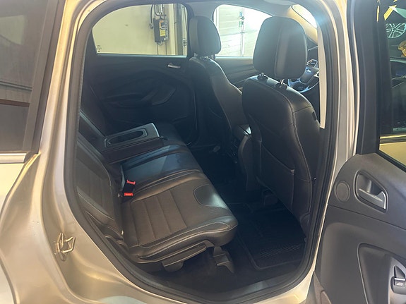Ford Kuga 14 of 30