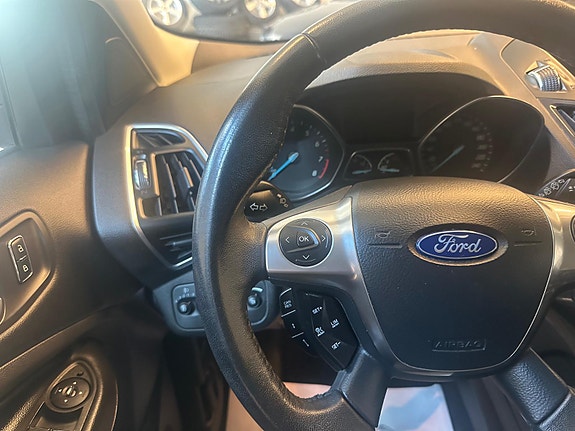 Ford Kuga 20 of 30