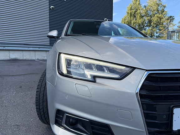 Audi A4 6 of 30