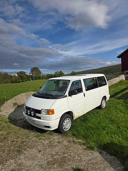 Volkswagen Caravelle