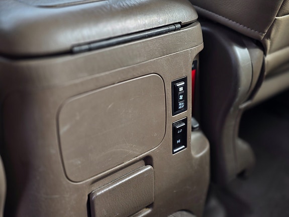 Toyota Land Cruiser 15 of 27