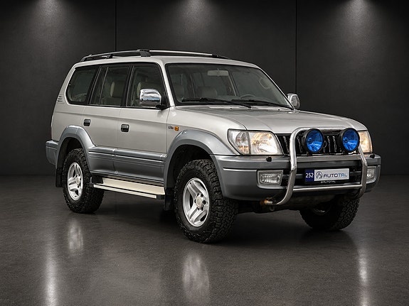 Toyota Land Cruiser 8 of 27