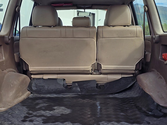 Toyota Land Cruiser 14 of 27